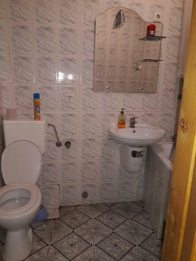 Квартира Між Вокзалом І Центром Lviv Eksteriør billede